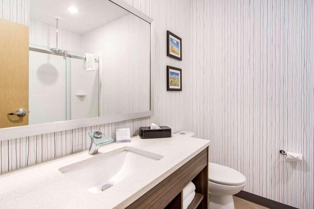 Comfort Inn & Suites North Battleford Bagian luar foto