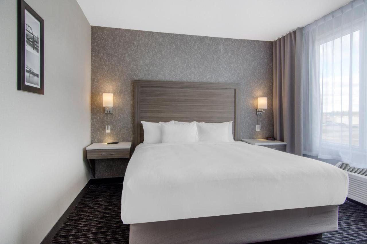 Comfort Inn & Suites North Battleford Bagian luar foto