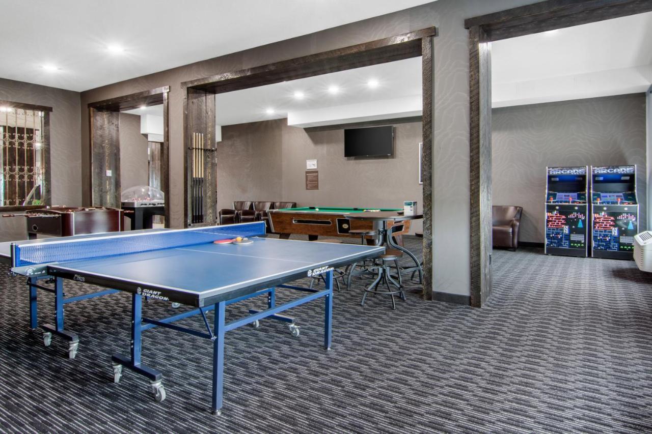 Comfort Inn & Suites North Battleford Bagian luar foto
